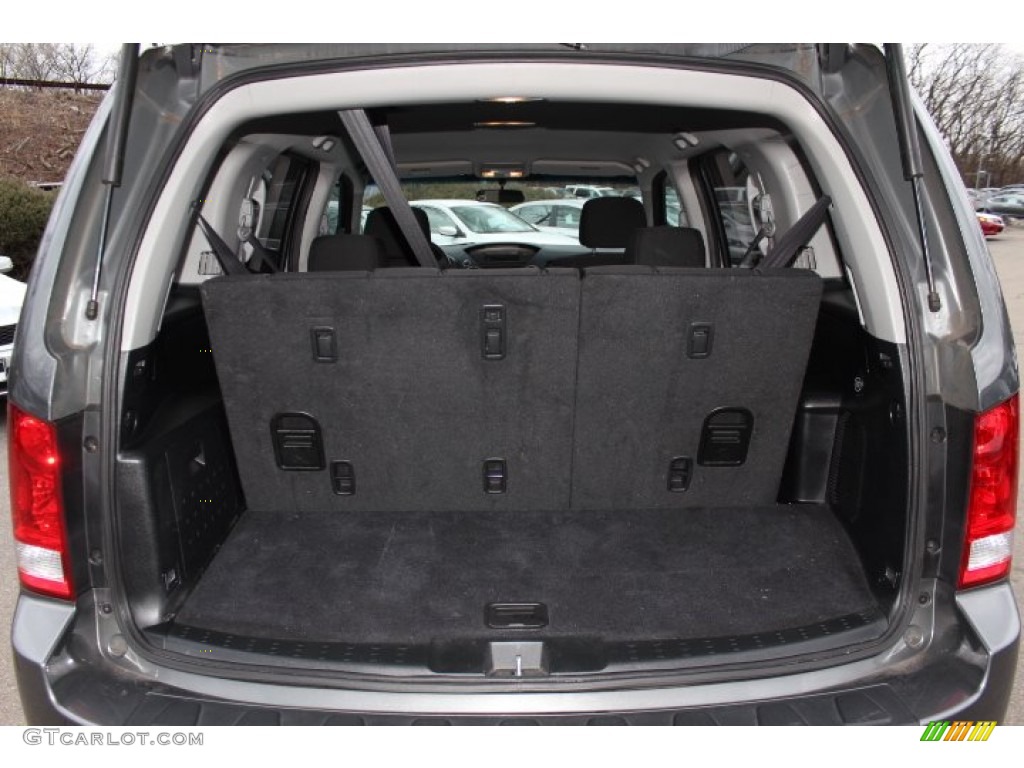 2011 Honda Pilot LX 4WD Trunk Photos