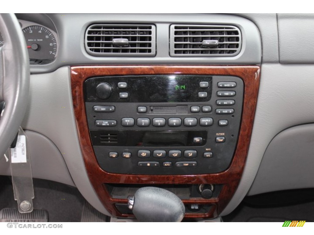 2003 Mercury Sable LS Premium Wagon Controls Photo #77781667