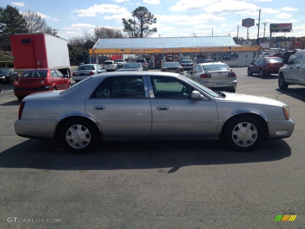 2005 DeVille Sedan - Light Platinum / Dark Gray photo #4
