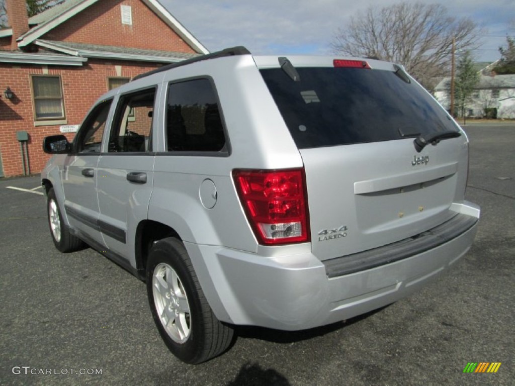 Bright Silver Metallic 2006 Jeep Grand Cherokee Laredo 4x4 Exterior Photo #77782904