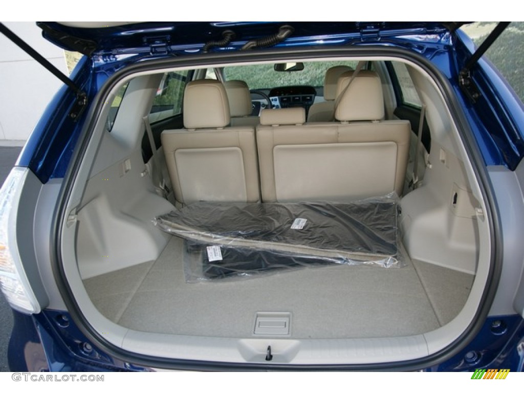 2013 Toyota Prius v Five Hybrid Trunk Photos
