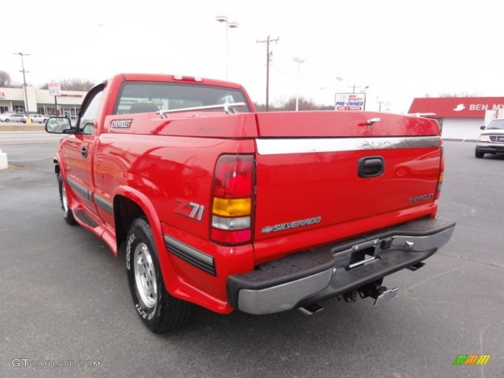 2000 Silverado 1500 LS Regular Cab 4x4 - Victory Red / Graphite photo #3