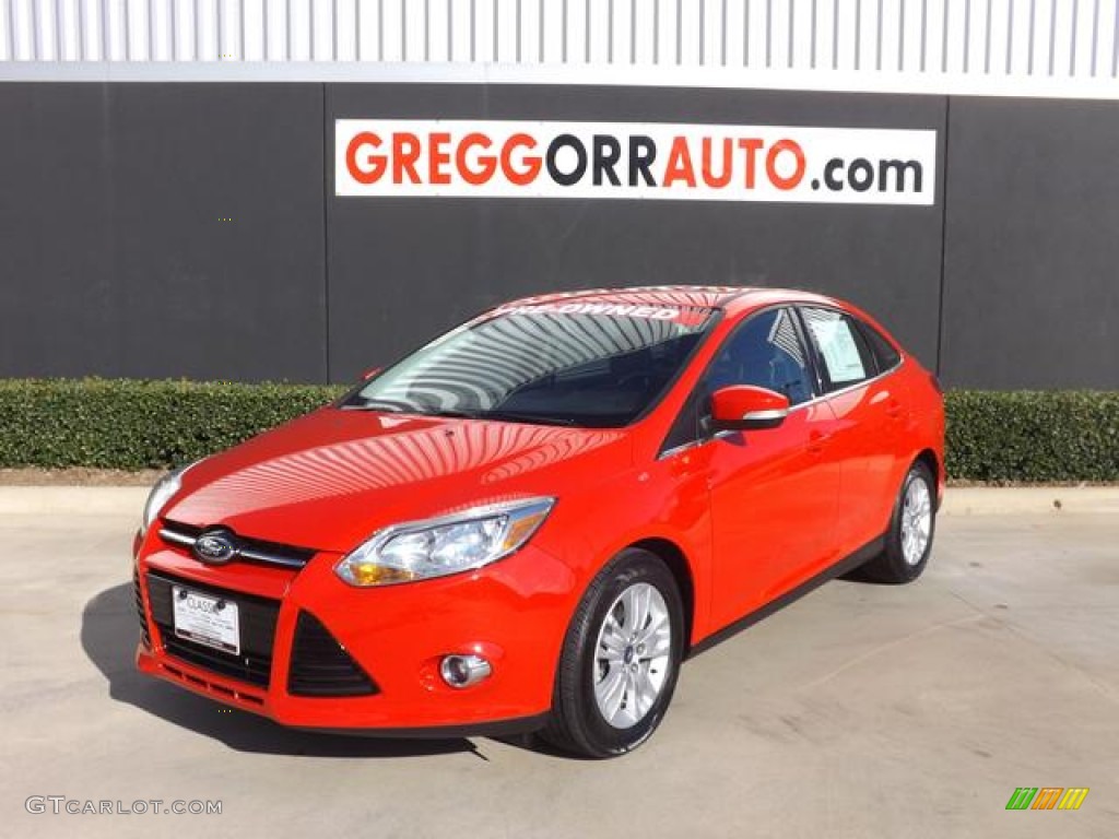 2012 Focus SEL Sedan - Race Red / Charcoal Black photo #2