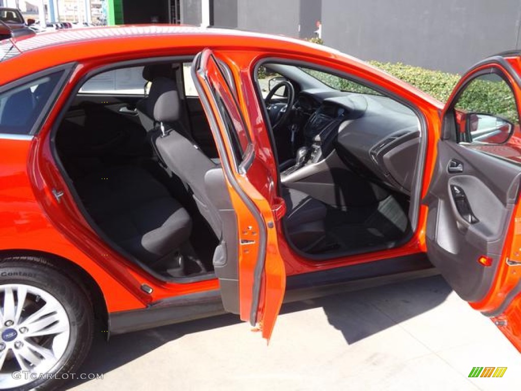 2012 Focus SEL Sedan - Race Red / Charcoal Black photo #8