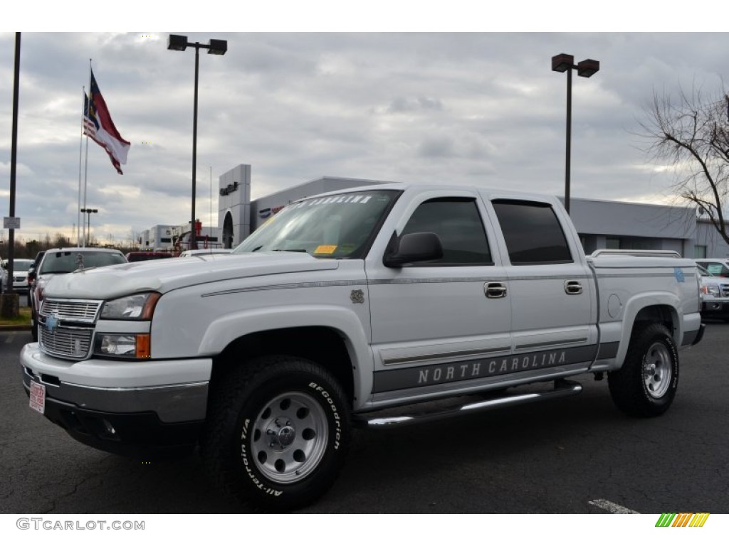 2006 Silverado 1500 LT Crew Cab 4x4 - Summit White / Dark Charcoal photo #6