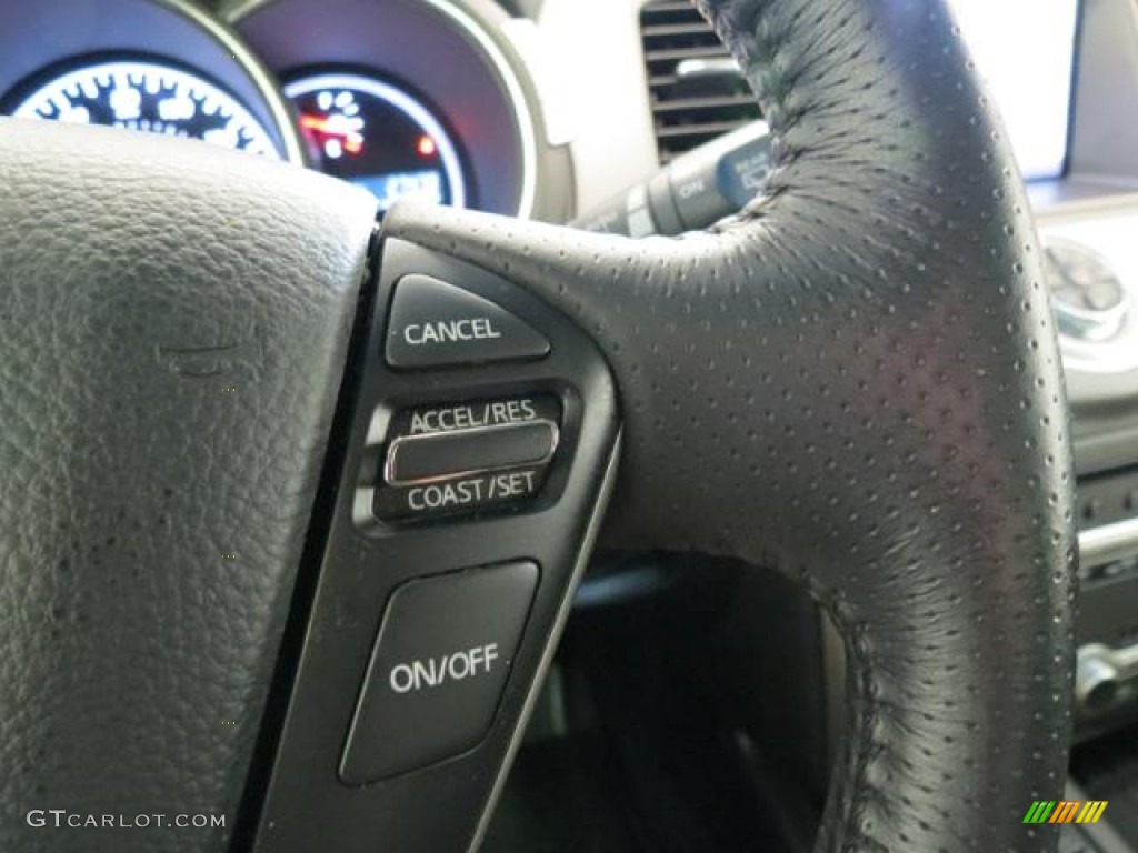2011 Nissan Murano LE AWD Controls Photo #77786804