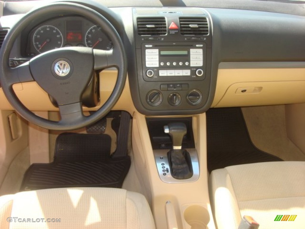 2008 Volkswagen Jetta S Sedan Pure Beige Dashboard Photo #77786945