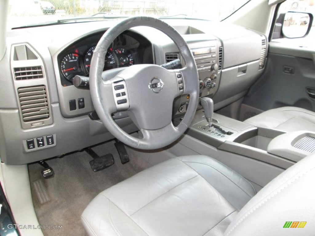 Graphite/Titanium Interior 2004 Nissan Armada LE 4x4 Photo #77787350