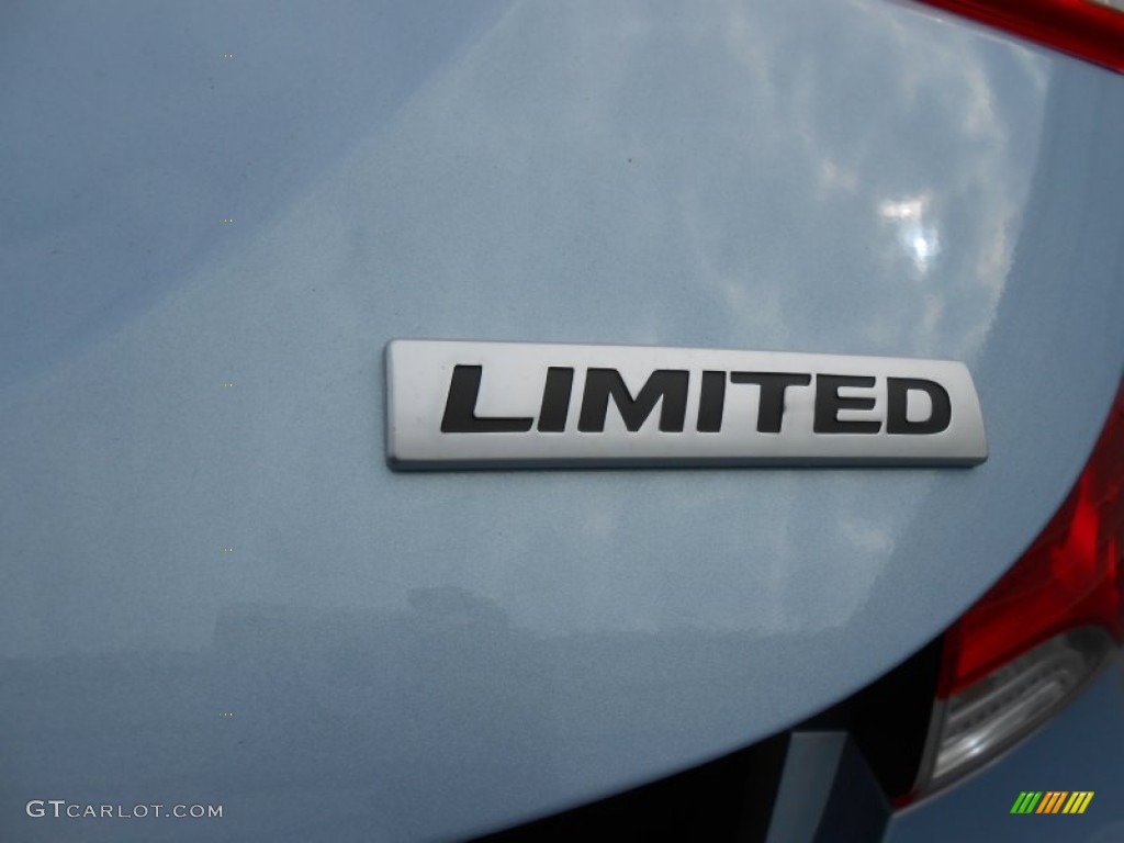 2013 Hyundai Elantra Limited Marks and Logos Photo #77787998