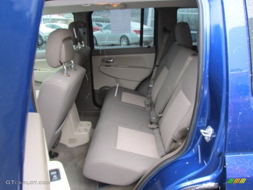 2010 Jeep Liberty Sport 4x4 Rear Seat Photo #77788103