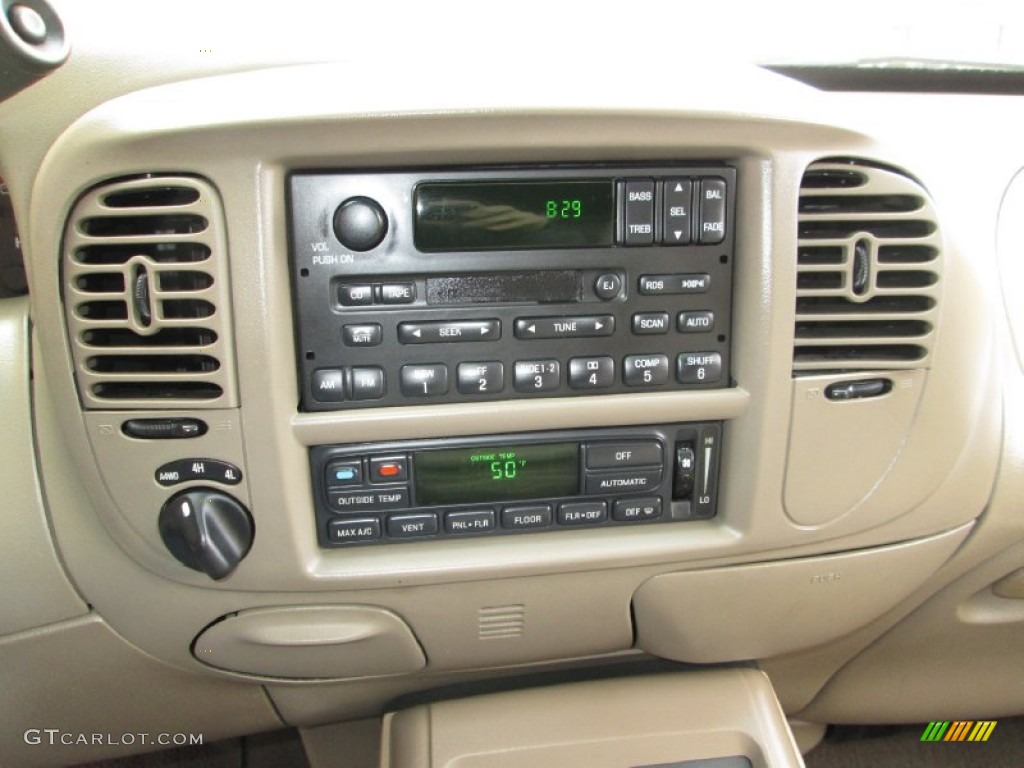 2001 Ford Expedition Eddie Bauer 4x4 Controls Photo #77788561