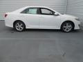 Super White - Camry SE Photo No. 3