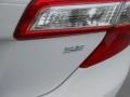 Super White - Camry SE Photo No. 7