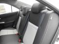 Super White - Camry SE Photo No. 20