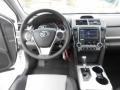 Super White - Camry SE Photo No. 25