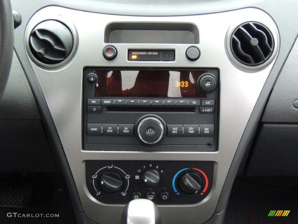 2007 Saturn ION 2 Sedan Controls Photo #77789337