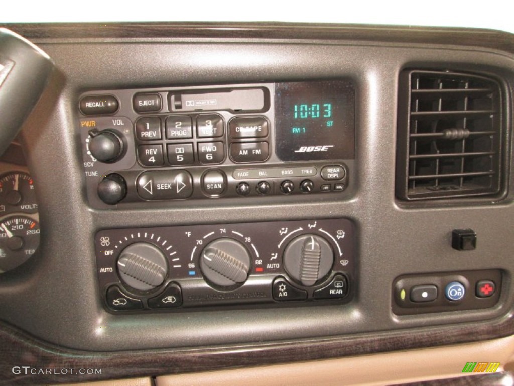 2002 GMC Yukon XL Denali AWD Controls Photo #77790503
