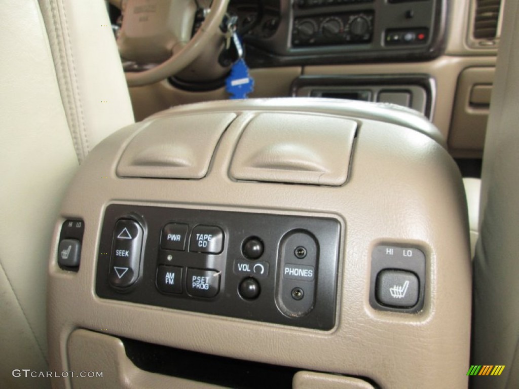 2002 GMC Yukon XL Denali AWD Controls Photo #77790659
