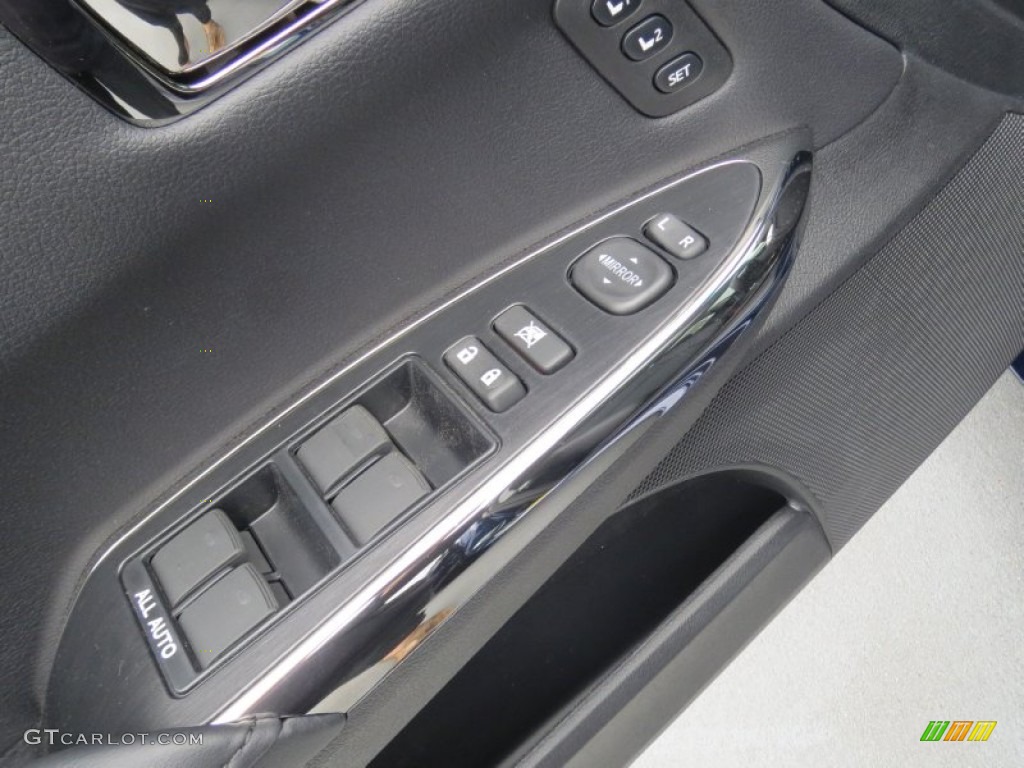 2013 Toyota Avalon XLE Controls Photo #77790664