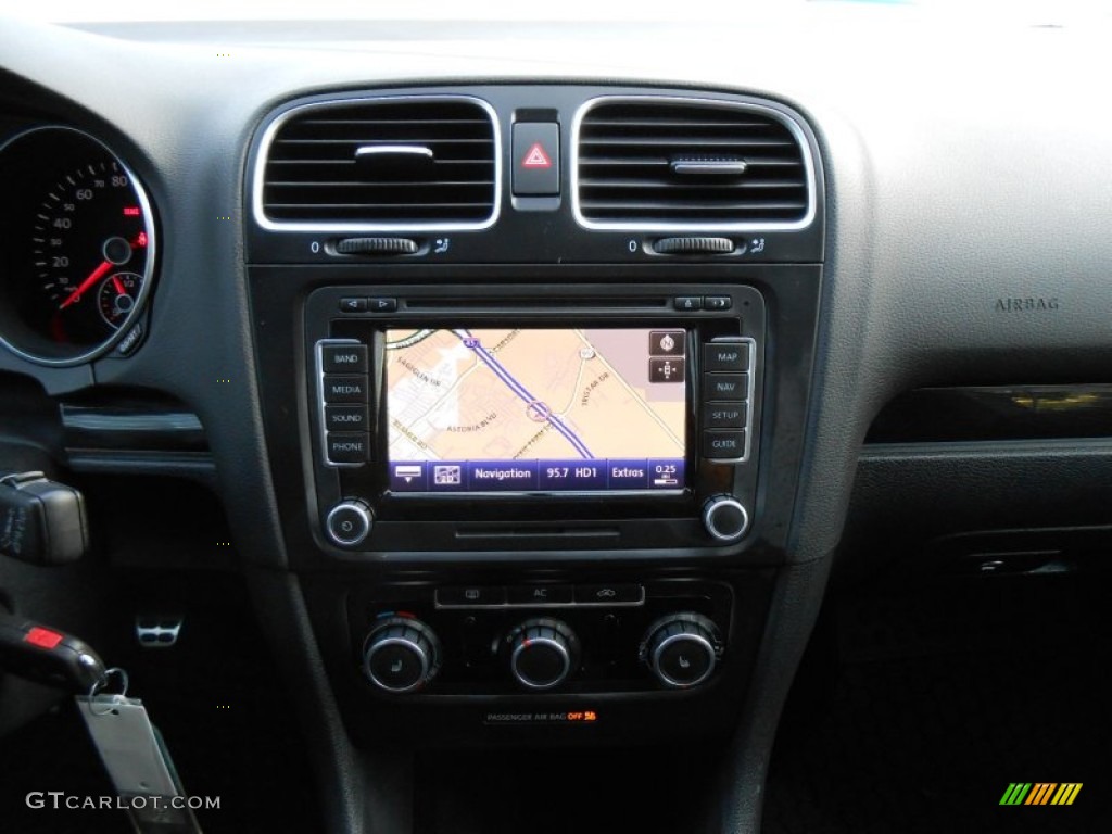 2010 Volkswagen GTI 4 Door Navigation Photos