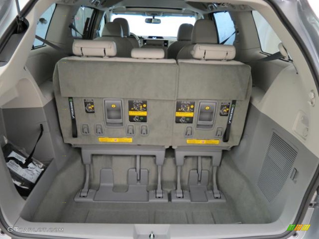 2013 Toyota Sienna XLE Trunk Photo #77797762