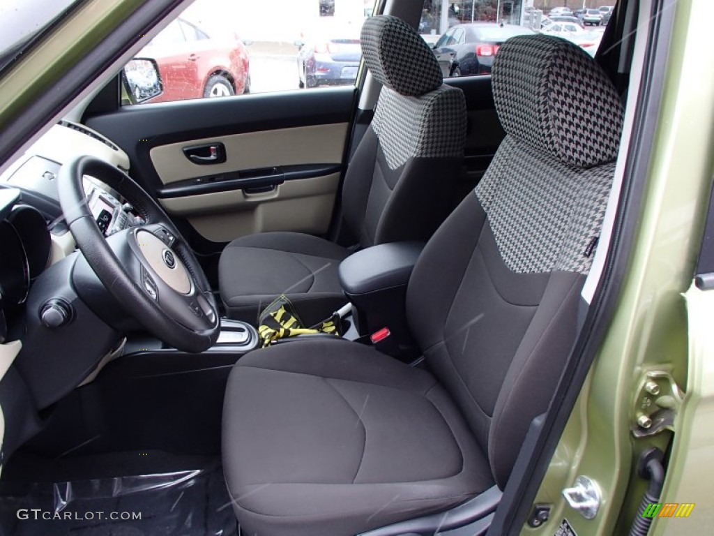 Sand/Black Houndstooth Cloth Interior 2010 Kia Soul ! Photo #77797889