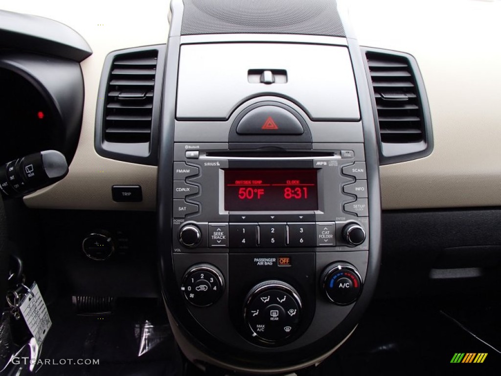 2010 Kia Soul ! Controls Photo #77797991