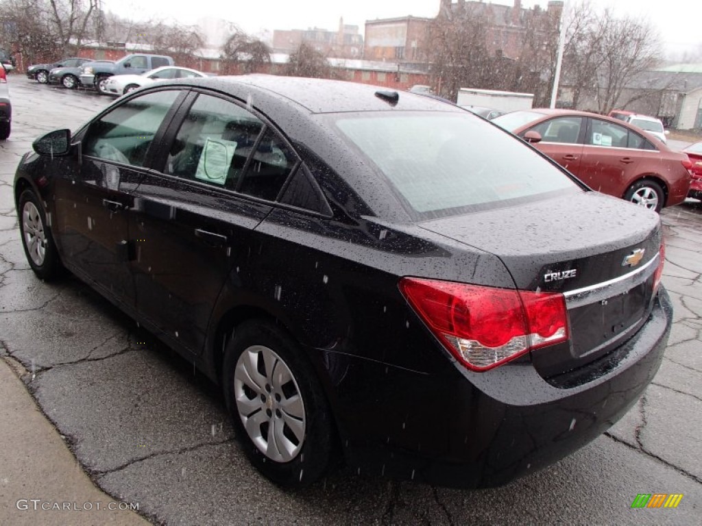 2013 Cruze LS - Black Granite Metallic / Jet Black/Medium Titanium photo #6