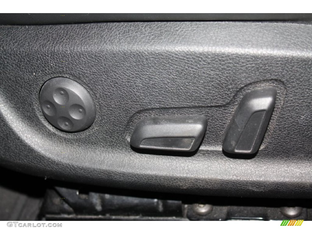 2010 Audi S4 3.0 quattro Sedan Controls Photo #77799557