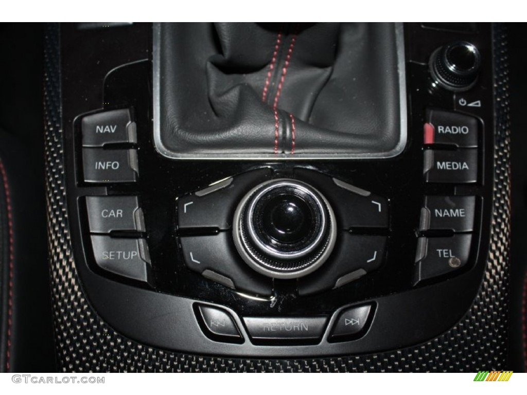 2010 Audi S4 3.0 quattro Sedan Controls Photo #77799761