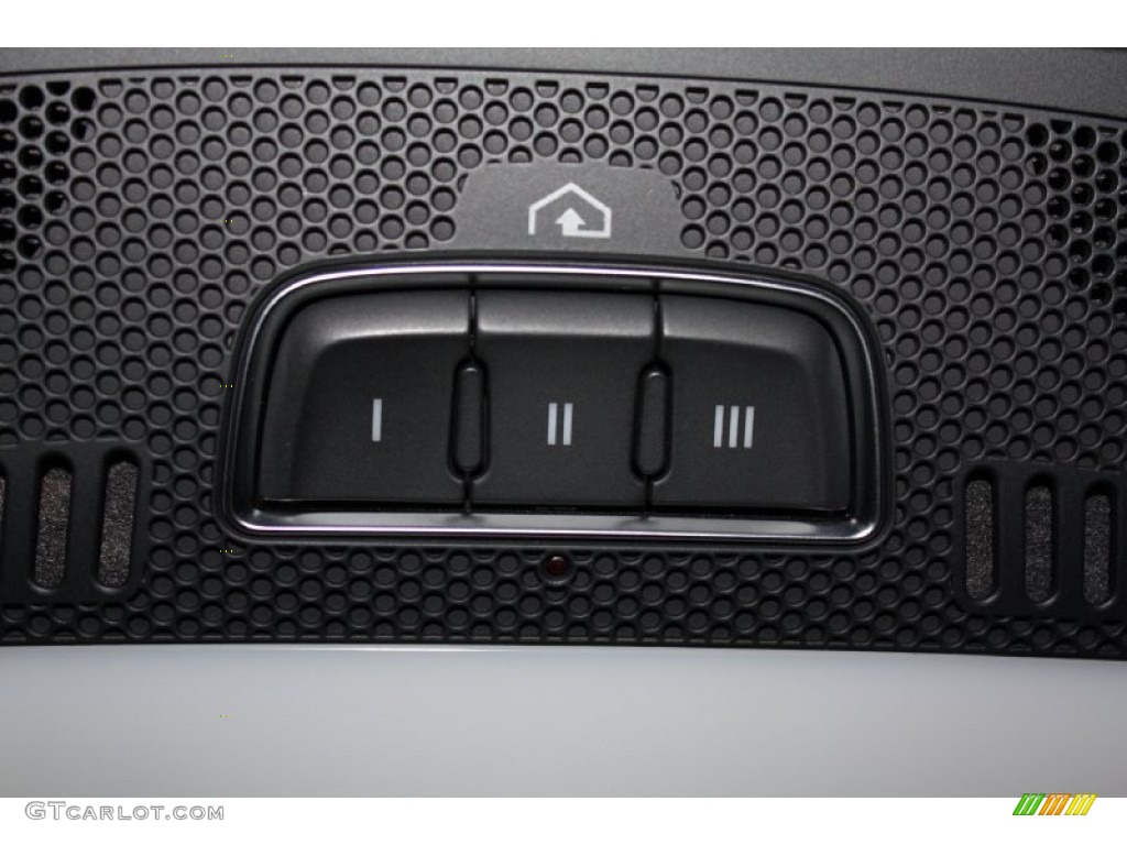 2010 Audi S4 3.0 quattro Sedan Controls Photo #77799827
