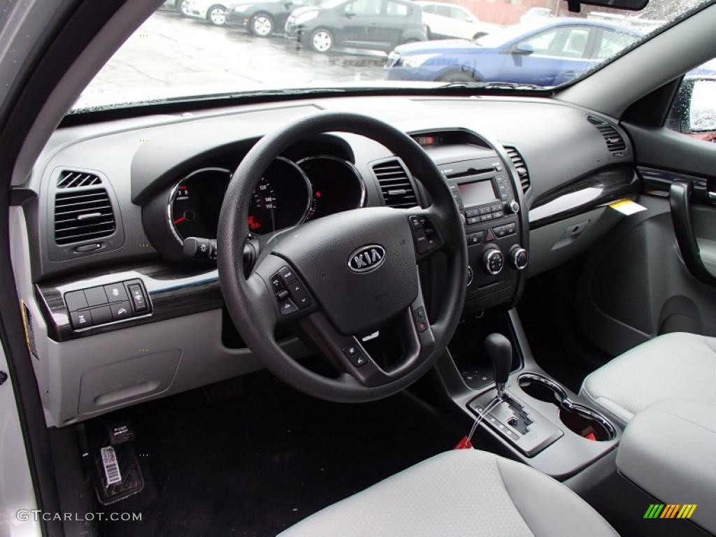 2013 Kia Sorento LX AWD Gray Dashboard Photo #77800495