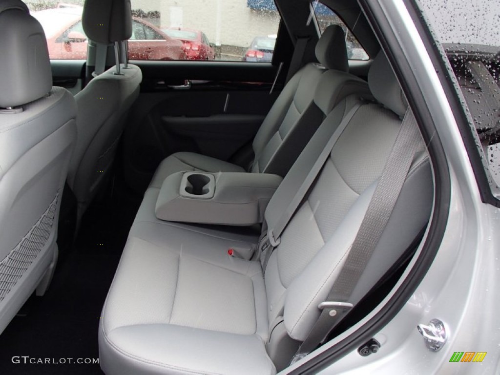 2013 Kia Sorento LX AWD Rear Seat Photo #77800557