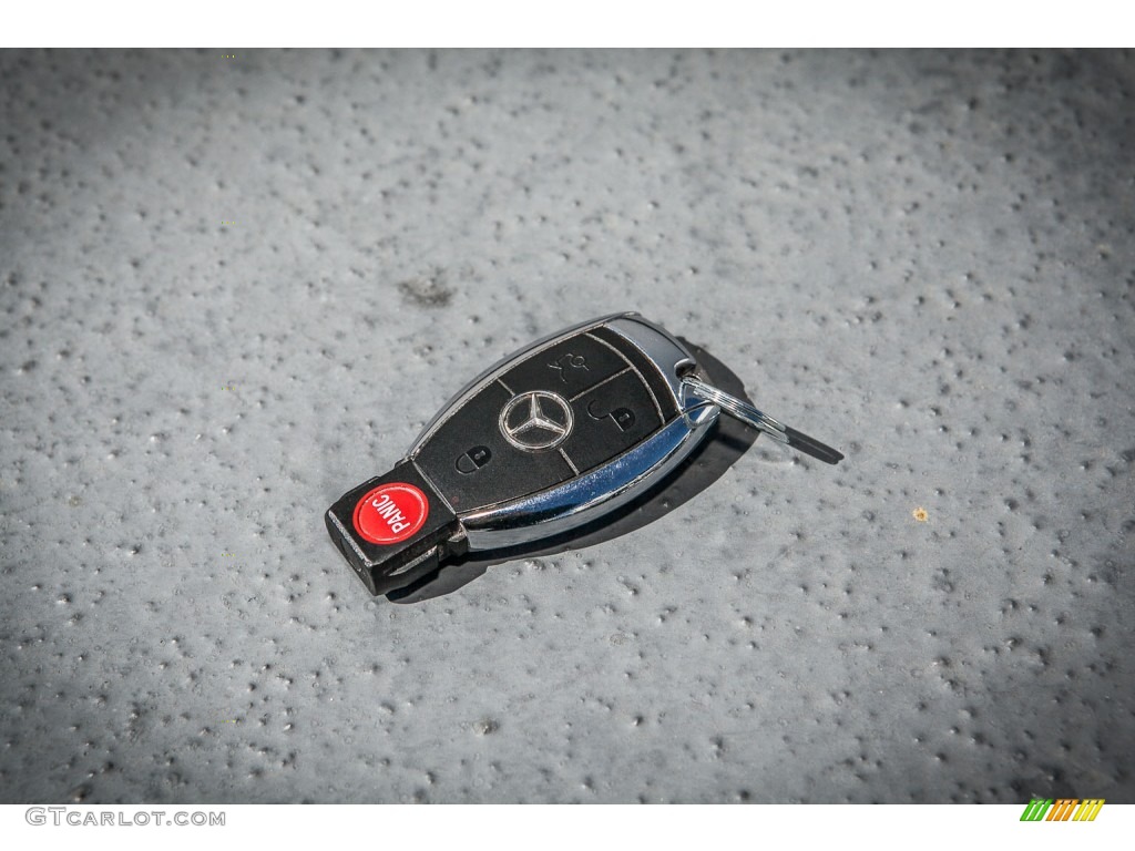 2010 Mercedes-Benz GLK 350 4Matic Keys Photo #77800797