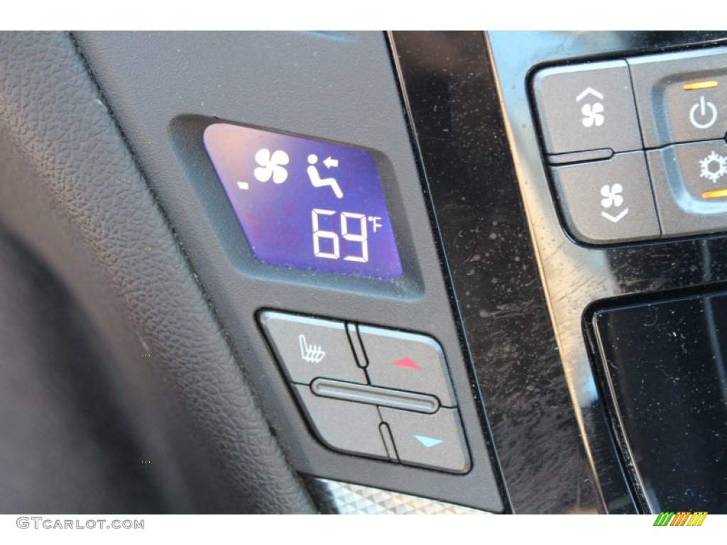 2012 Cadillac CTS -V Coupe Controls Photo #77801642