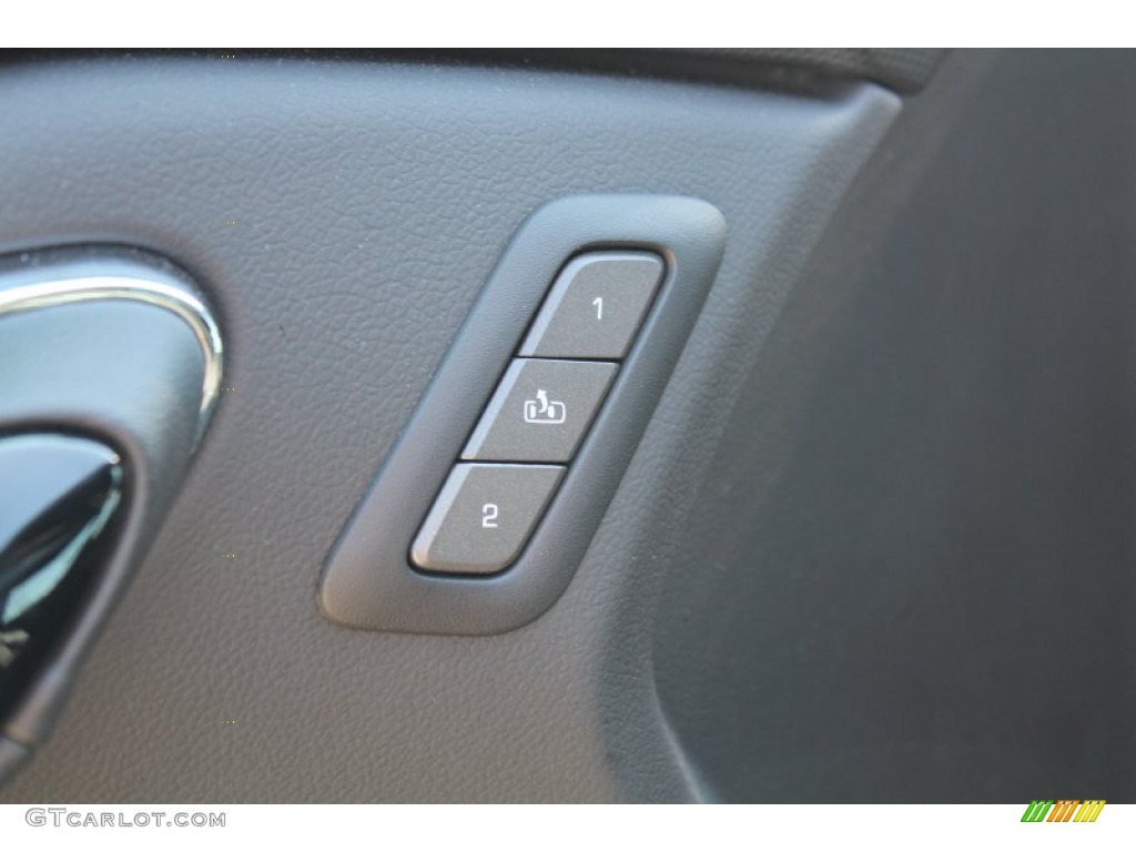 2012 Cadillac CTS -V Coupe Controls Photo #77801675