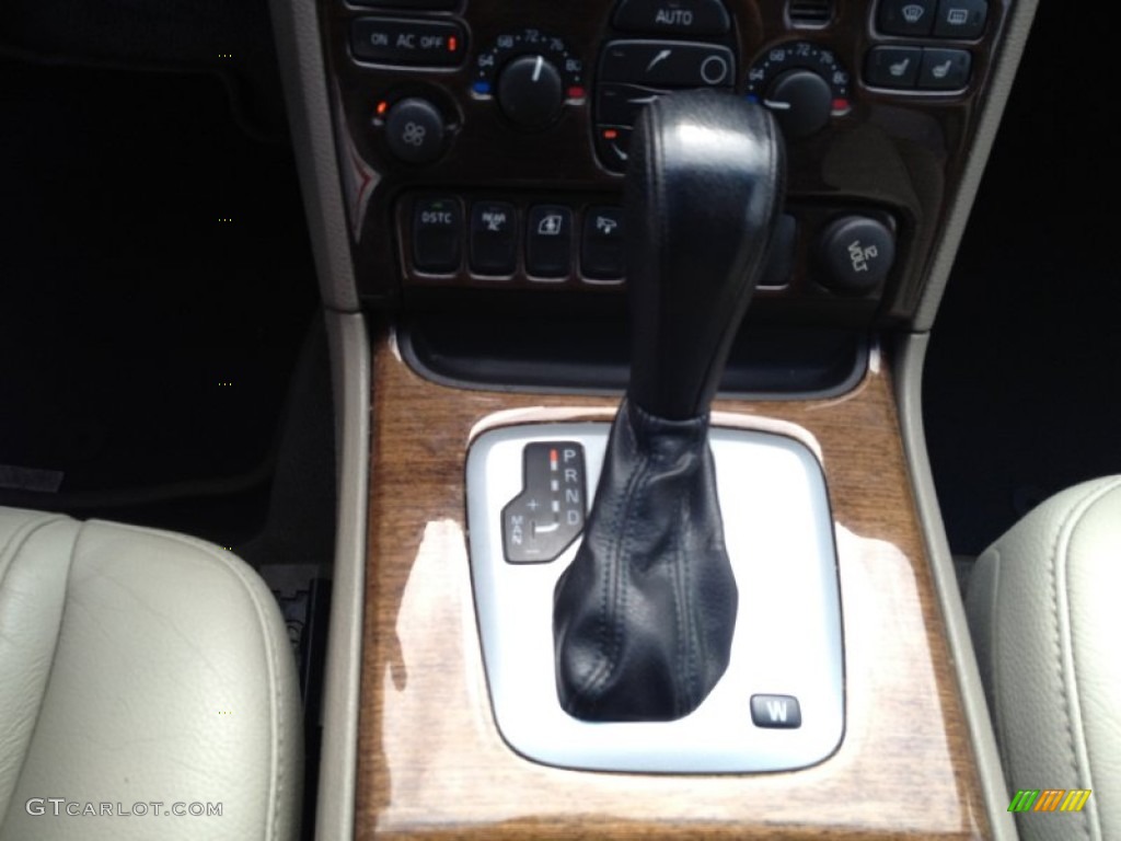 2005 Volvo XC90 V8 AWD Transmission Photos