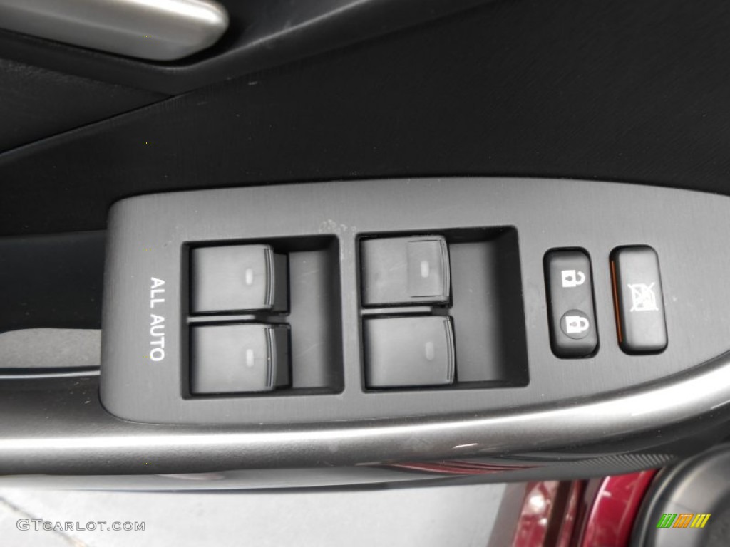 2013 Toyota Prius Persona Series Hybrid Controls Photo #77802364