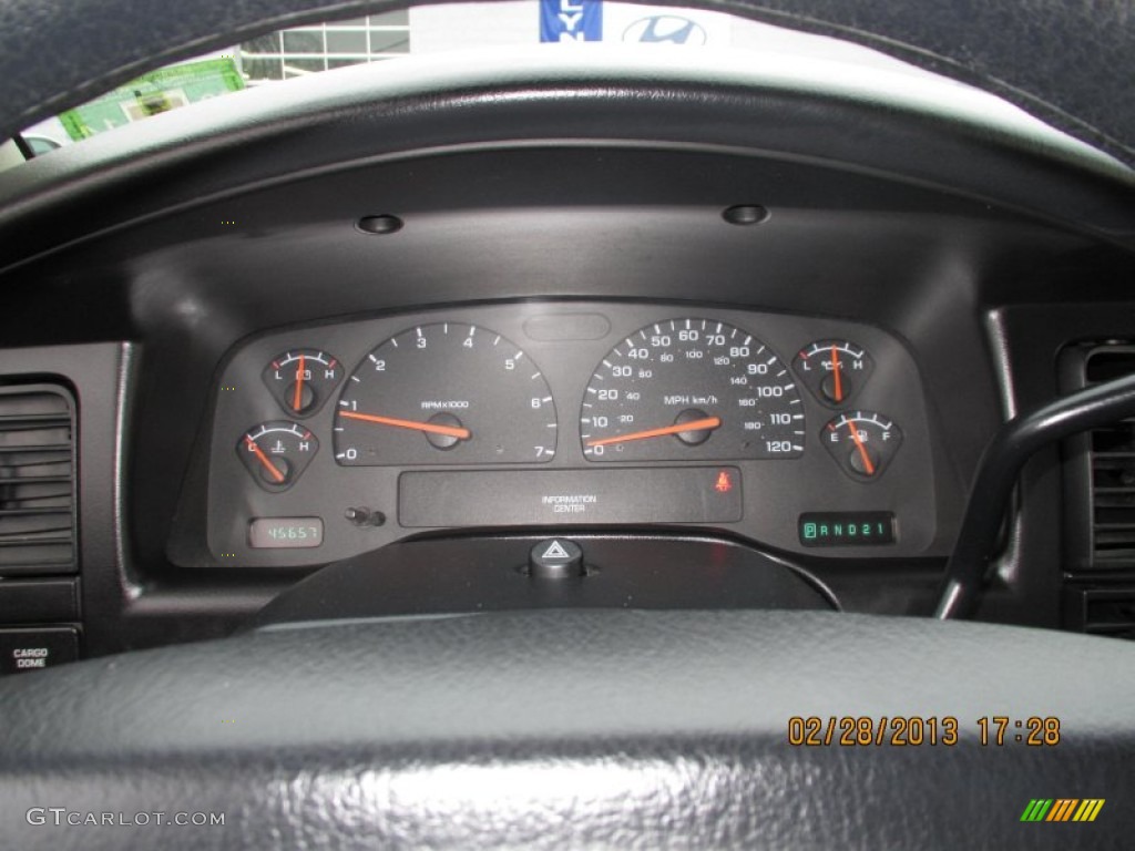 2003 Dakota SXT Quad Cab 4x4 - Graphite Metallic / Dark Slate Gray photo #9