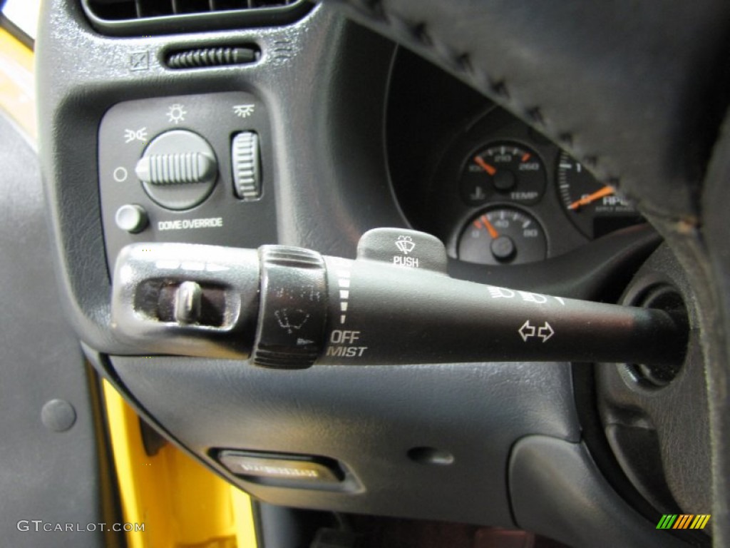 2003 Chevrolet S10 LS Regular Cab Controls Photo #77803133