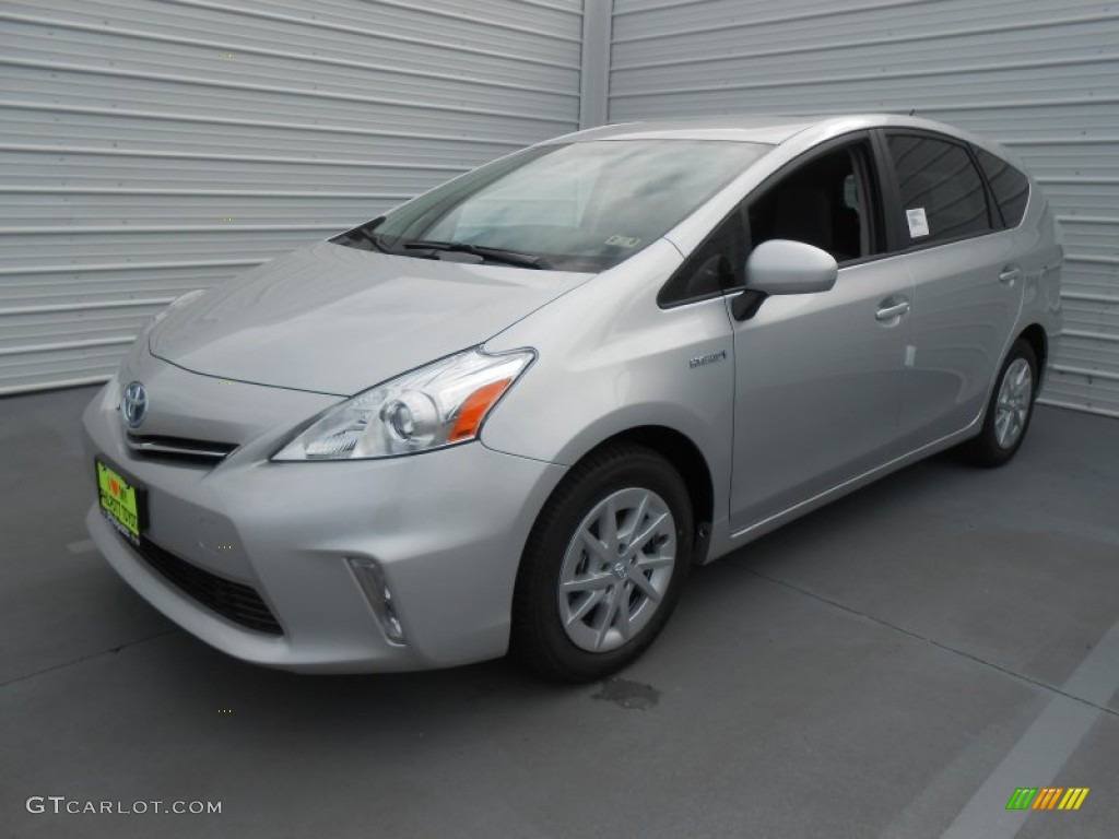 Classic Silver Metallic 2013 Toyota Prius v Three Hybrid Exterior Photo #77803226