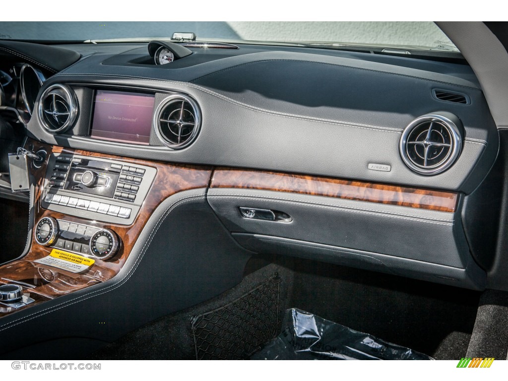 2013 Mercedes-Benz SL 550 Roadster Black Dashboard Photo #77803352