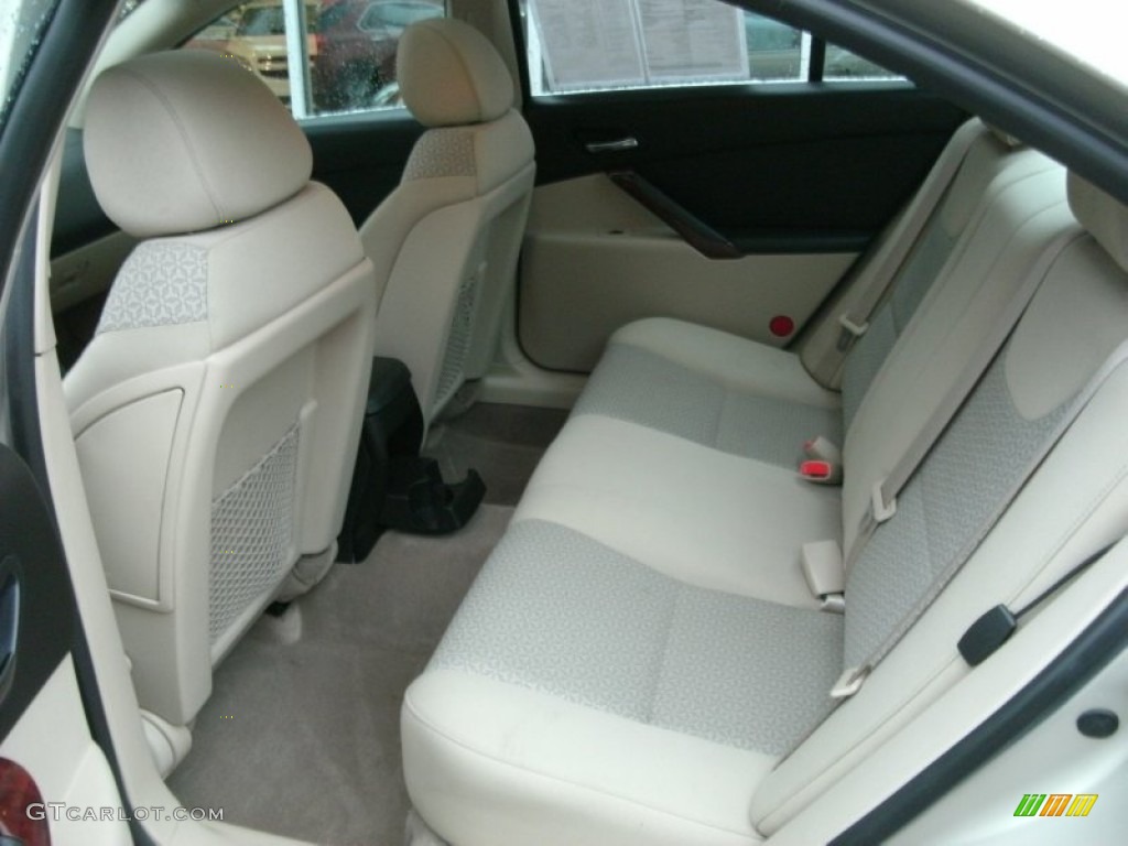 Light Taupe Interior 2009 Pontiac G6 Sedan Photo #77803572