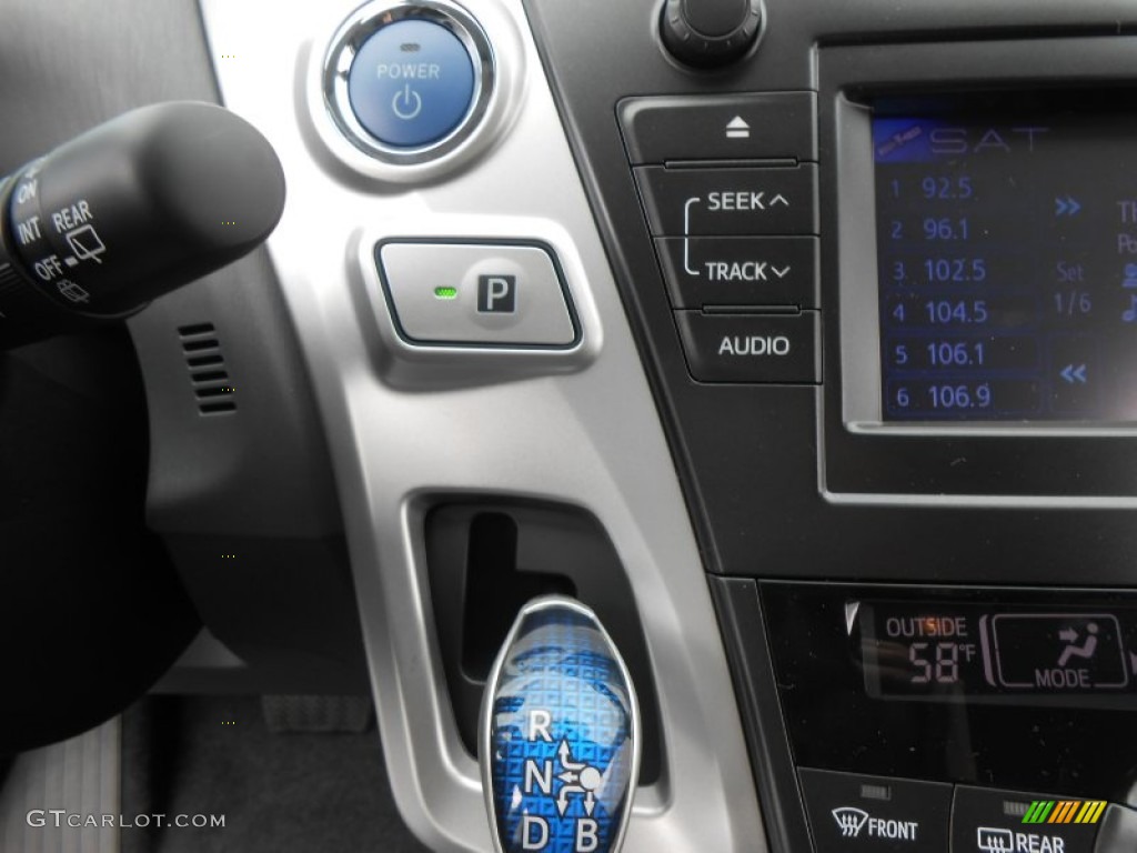 2013 Toyota Prius v Three Hybrid Controls Photo #77803592