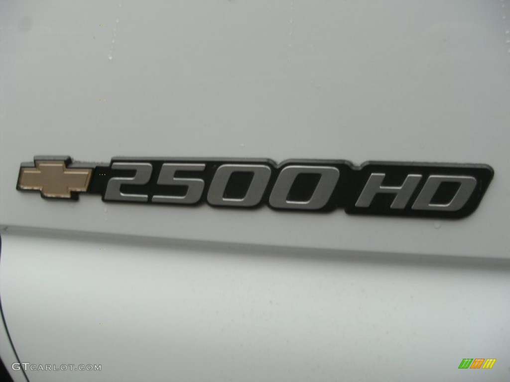 Summit White Chevrolet Silverado 2500HD