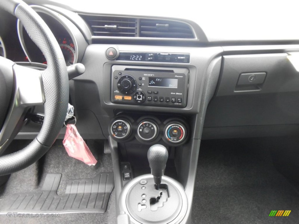 2013 Scion tC Standard tC Model Controls Photo #77804059