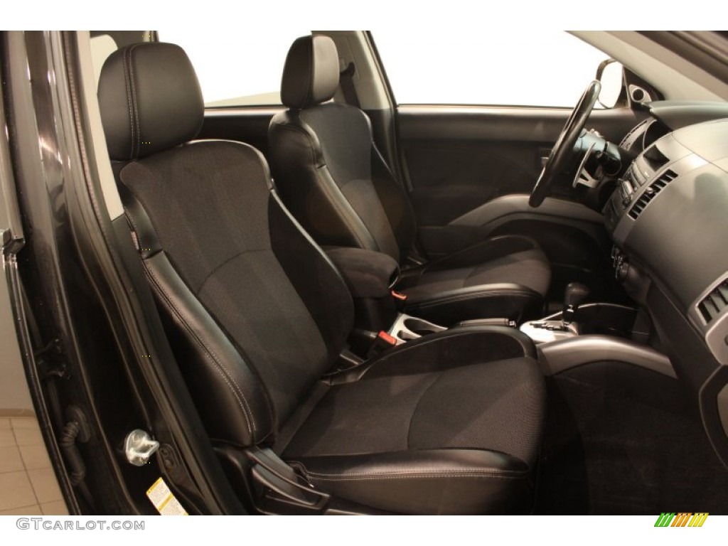 2010 Mitsubishi Outlander SE Front Seat Photo #77804111