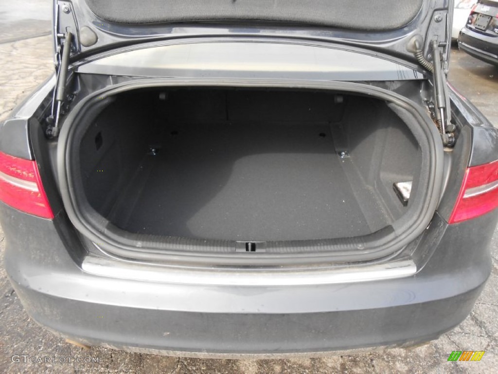 2010 Audi A6 3.0 TFSI quattro Sedan Trunk Photos
