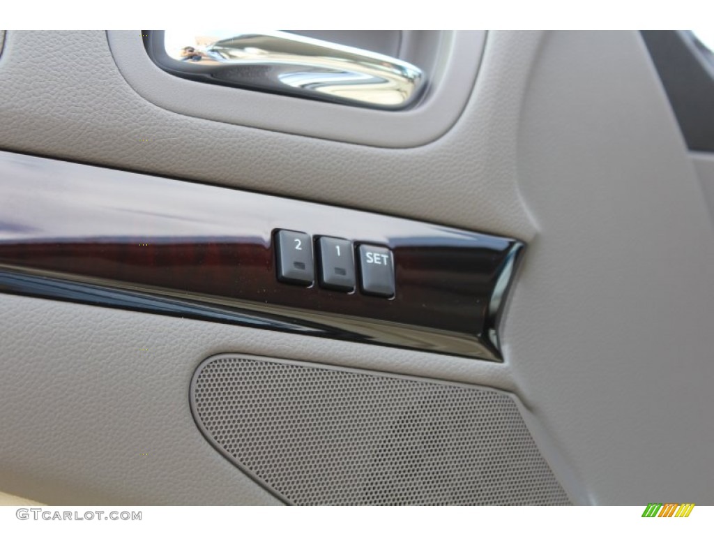 2013 Infiniti G 37 Convertible Controls Photo #77804872