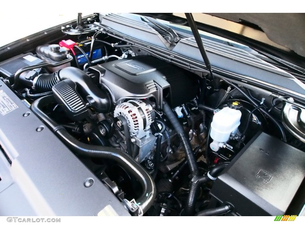 2010 Cadillac Escalade Luxury AWD Engine Photos
